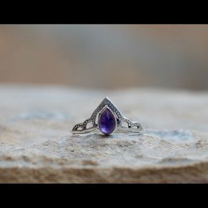 Sterling silver ring with amethyst stone